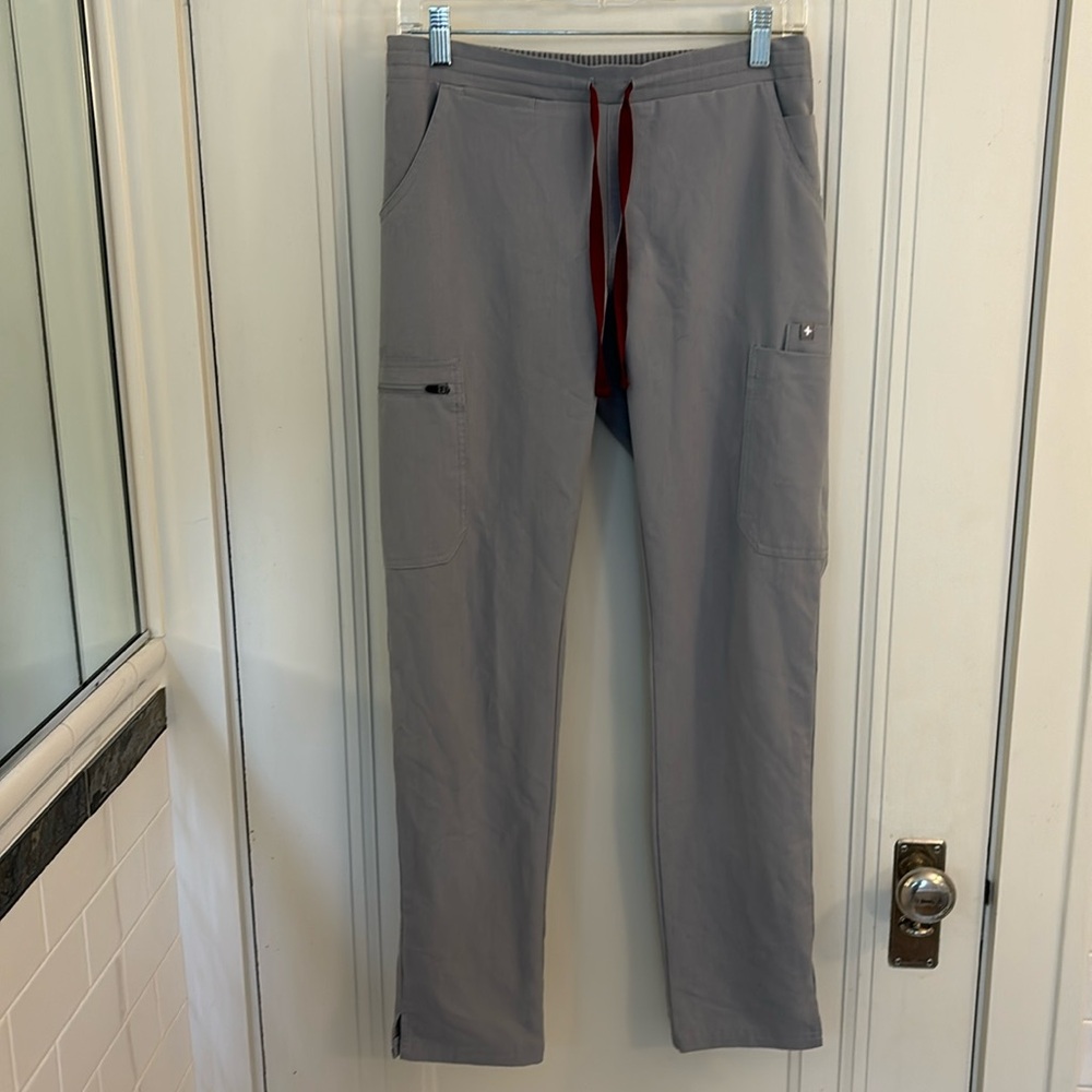Gently Used Women’s Figs Yola skinny scrub pants, Limited Edition cement- sizeXS